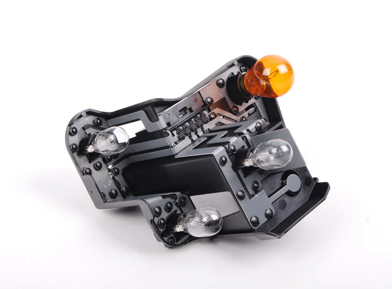 BMW Genuine Side Panel Light/Lamp Bulb Holder/Socket Rear Right