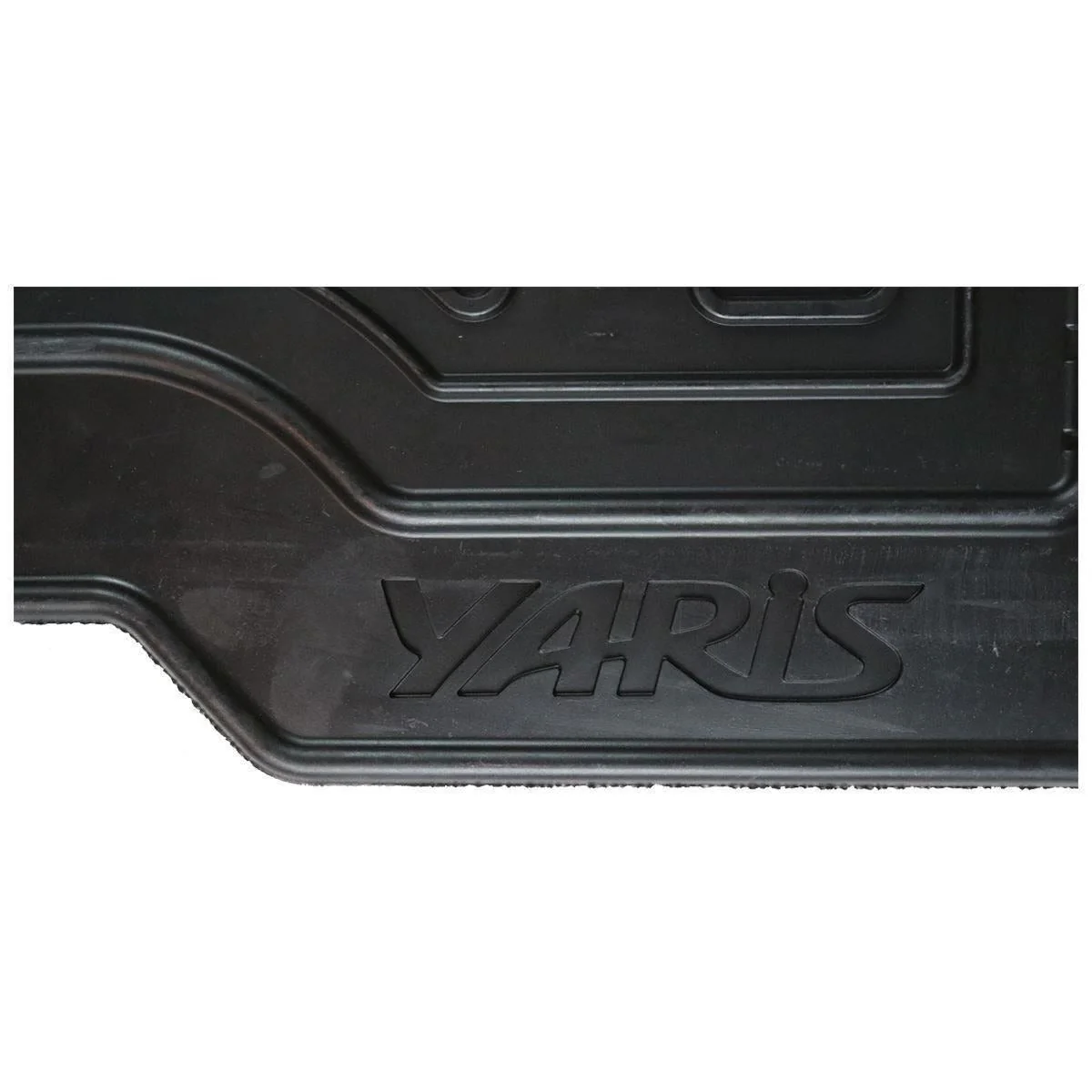Toyota Hybrid Full Set Rubber Car Mats Black - Yaris - Image 3