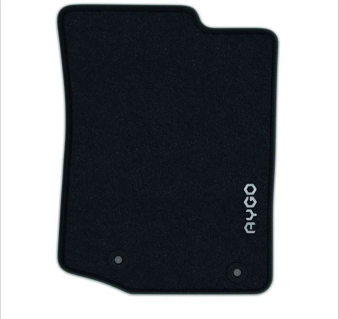 Toyota Front & Rear Carpet Floor Mat With Logo - Aygo - Image 3