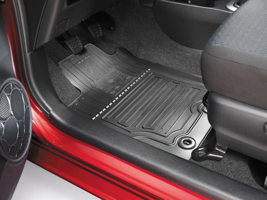 Toyota Front & Rear Rubber Car Mats Black - Yaris