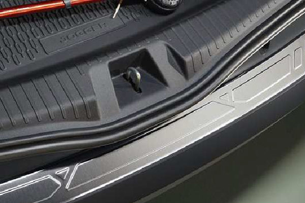 Dacia  Boot Sill Protector - Jogger - Image 2