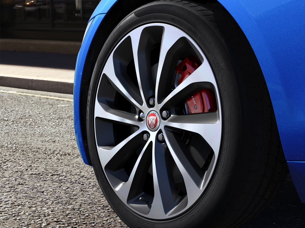 Jaguar Alloy Wheel 19" Style 1050, 10 spoke, Gloss Dark Grey Diamond Turned finish, Rear
