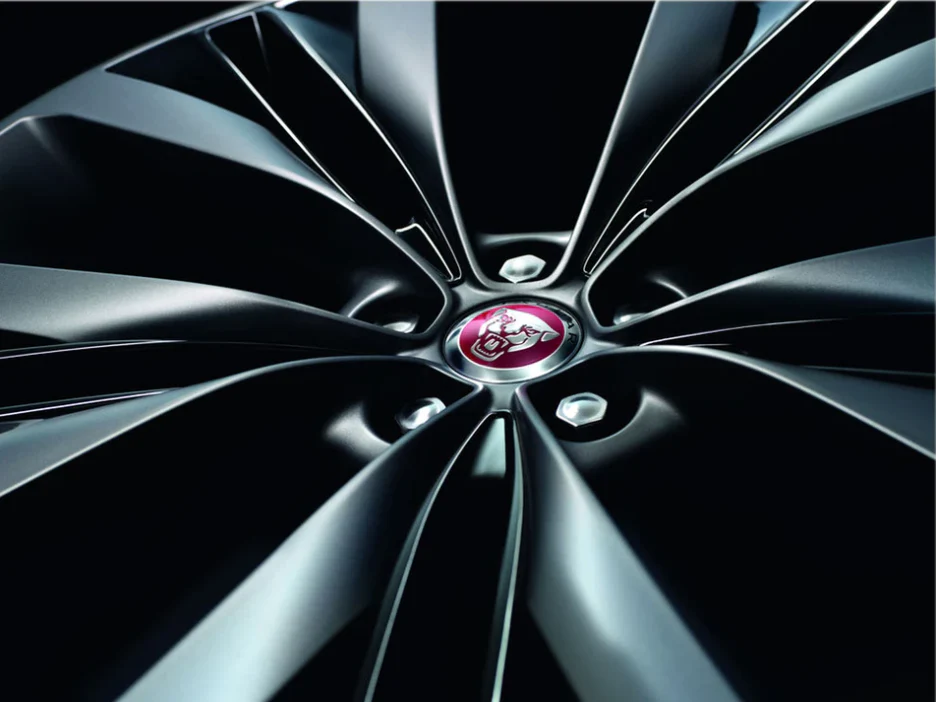 Jaguar Alloy Wheel 22" Double Helix, 10 spoke, with Silver finish and Dark inserts - Image 3