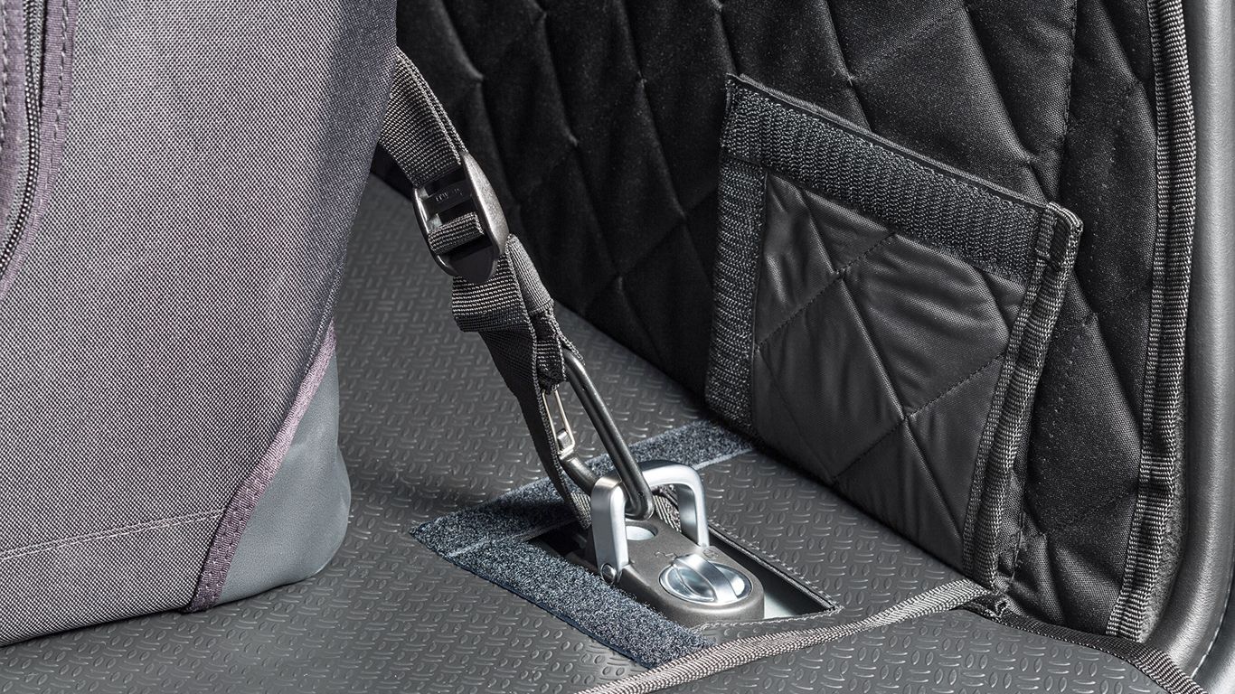 Jaguar Foldable Pet Carrier - Image 3