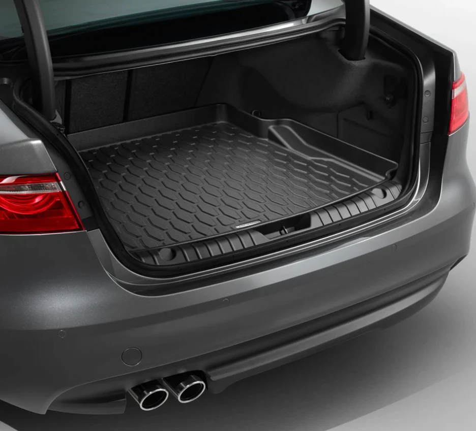 Jaguar Loadspace Rubber Liner with Tyre Repair Kit
