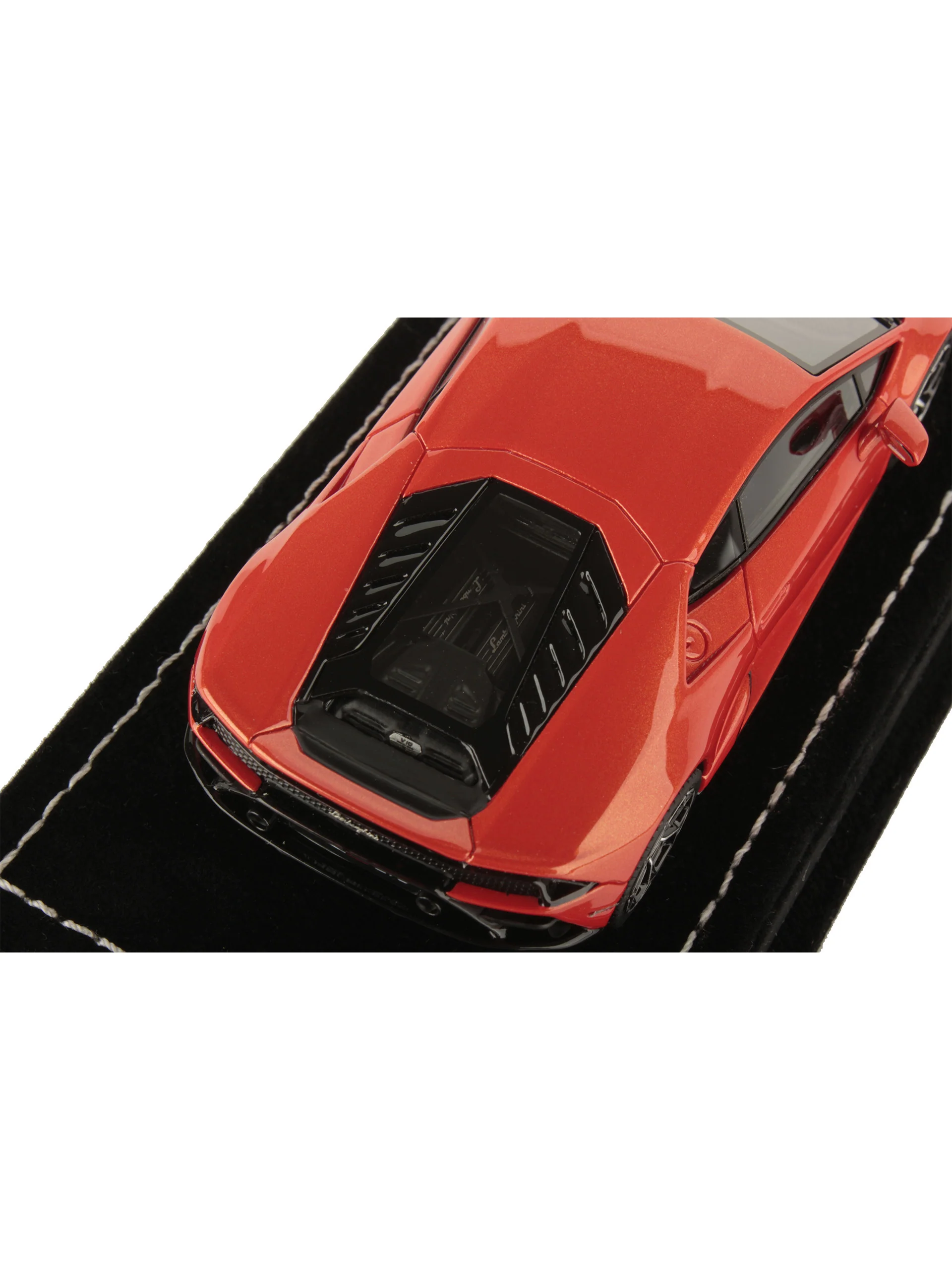 Lamborghini Huracan Evo 1:43 Scale Model By Looksmart - Image 4
