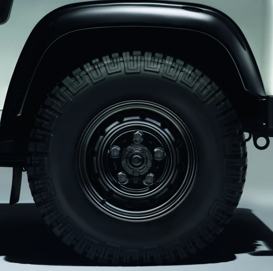 Land Rover Heavy Duty Wheel - 16 with Gloss Black finish