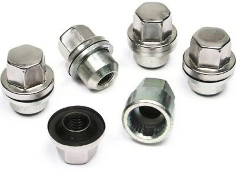 Land Rover Locking Wheel Nut Kit - For Alloy Wheels, 205 R16 and 235 R16 tyres - Image 3