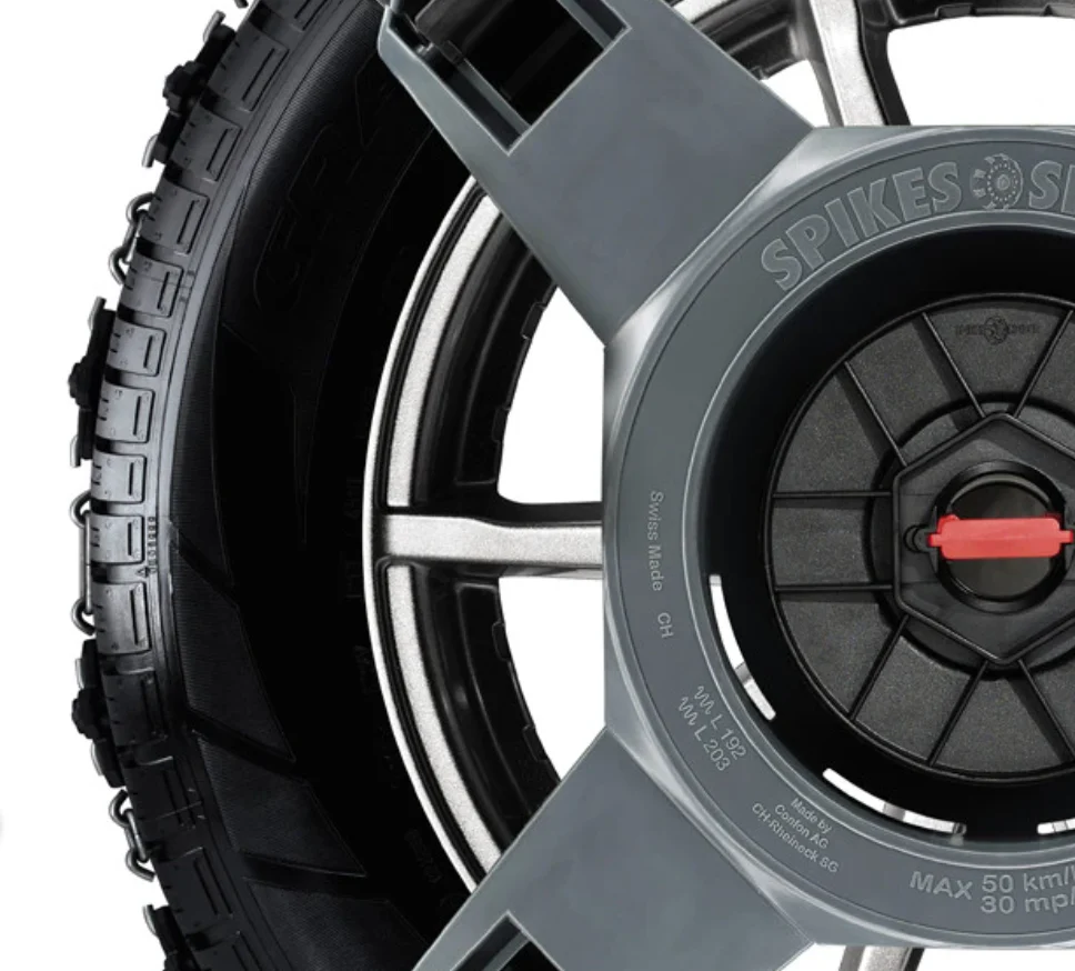 Land Rover Snow Traction System - 17" Wheels - Image 3
