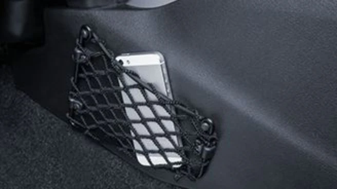Suzuki Cargo net - passenger footwell
