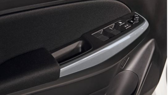 Suzuki Front Door Trim - Image 3